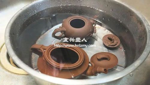 清水煮紫砂壺有一定作用但危險比較高才