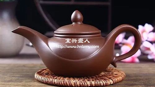 紫砂壺和陶瓷壺有什么區別