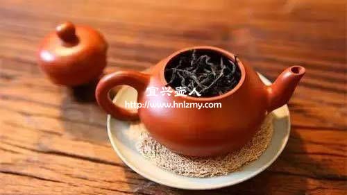茶葉開(kāi)壺可以浸泡或者煮紫砂壺