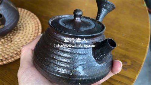 粗陶柴燒出來后有金屬溢出來正常嗎