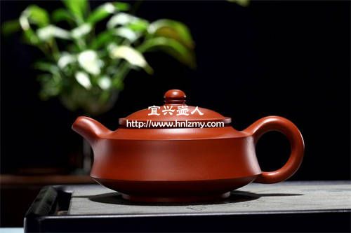 紫砂壺手工壺與機(jī)器壺的區(qū)別
