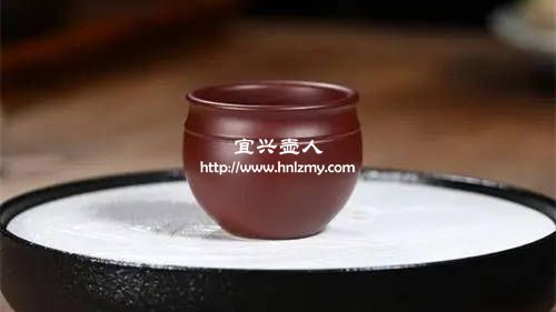 電窯燒制的紫砂杯氣孔均勻