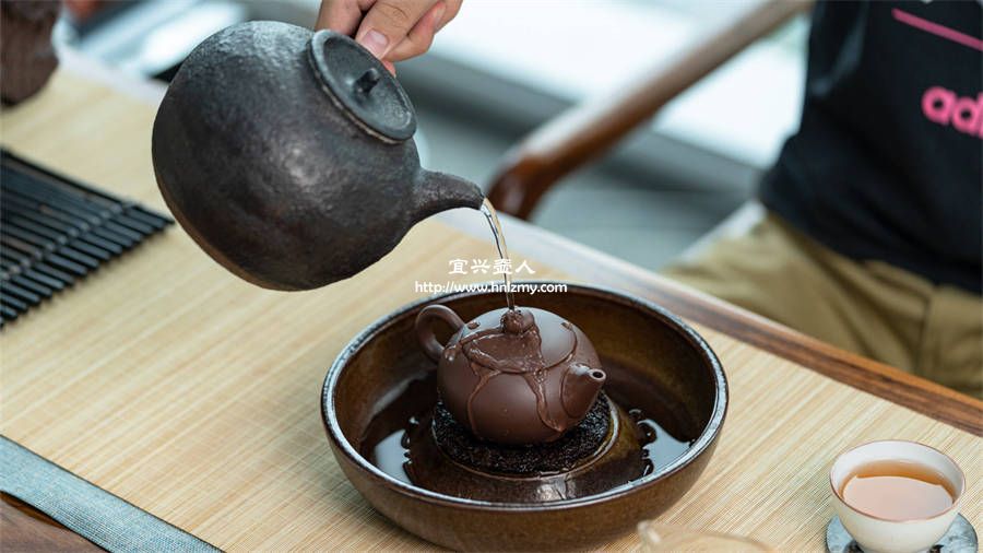 紫砂壺泡茶示意圖