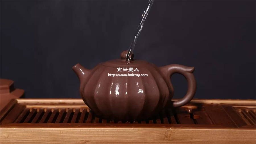 紫砂壺上的白色該如何清洗