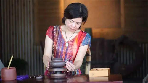 鮑雯君個人簡介照片